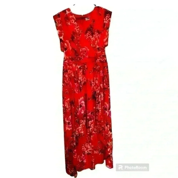 Eliza J Dresses & Skirts - Beautiful Short/Long Cap Sleeve Dress by Eliza J, Size 4 Orange Floral